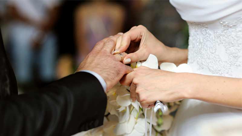اخذ اقامت از طریق ازدواج