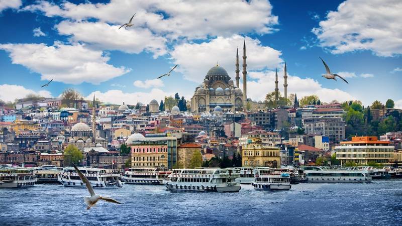 سفر یک‌ هفته‌ای به استانبول