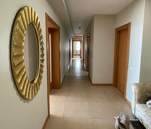 http://corridor-apartment.jpg