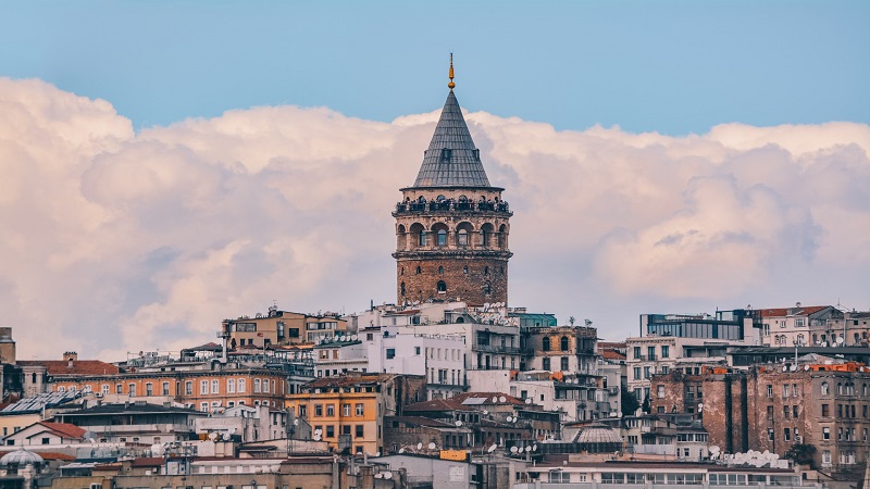 داستان عشق هیرو و لیندر برج دختر استانبول