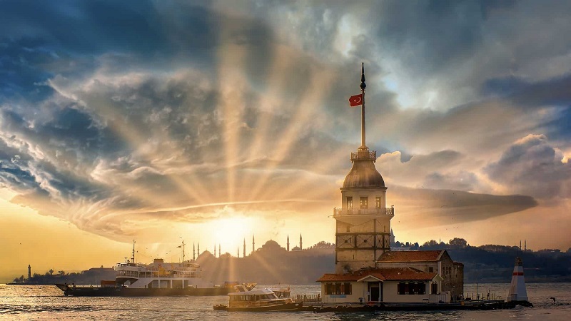 تاریخچه دوران سلجوقیان و ساختار برج دختر استانبول