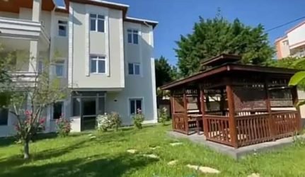 ویلای مستقل 6 خواب در منطقه بیوک چکمجه استانبول